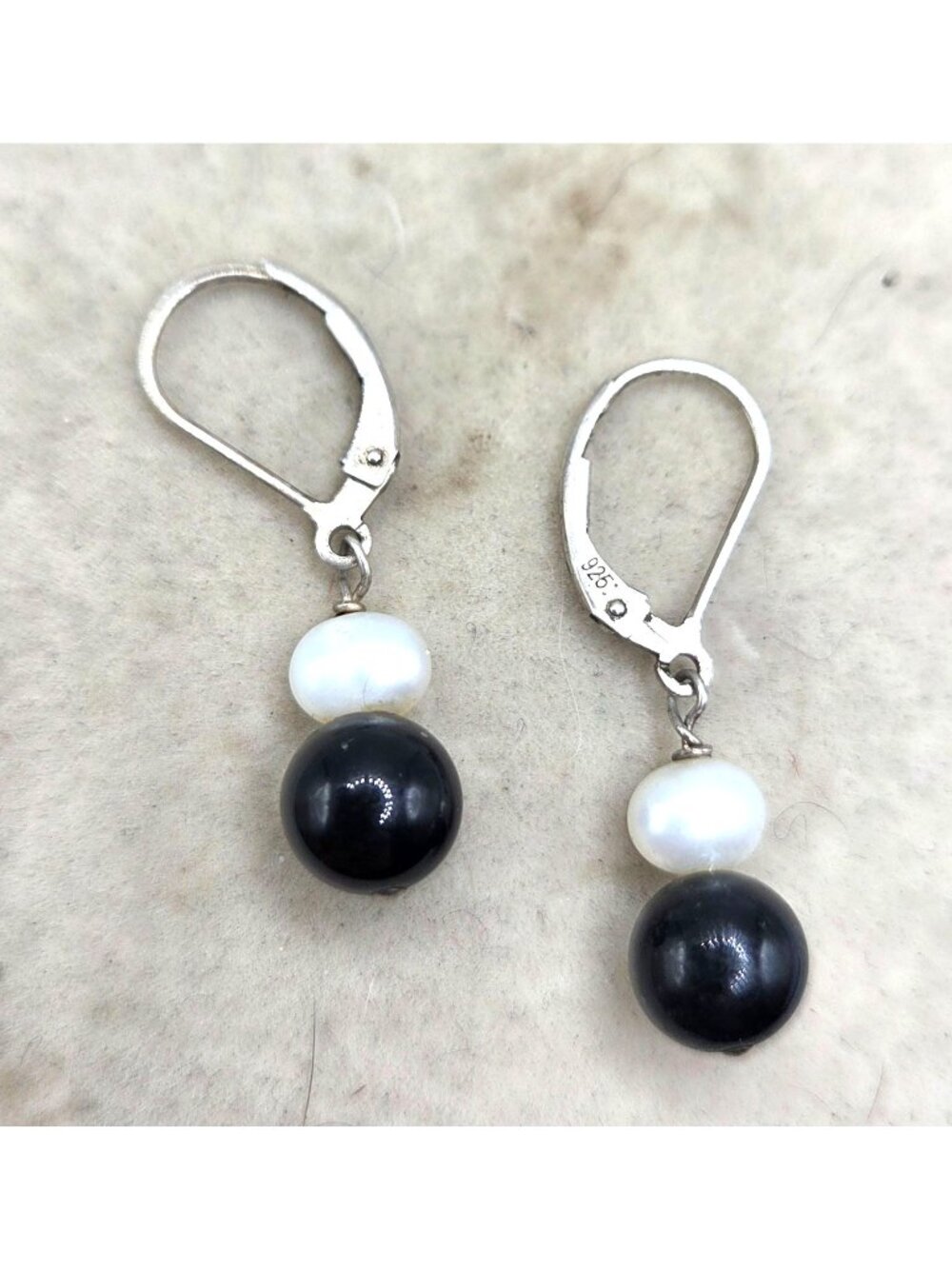 Sterling Silver 925 Leverback Earrings With Black & White Bead Dangle
